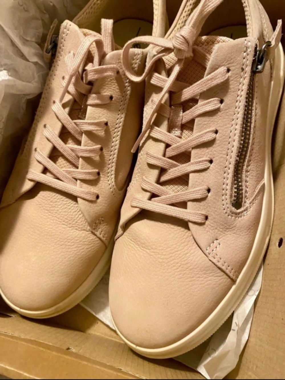Women’s Pink Ecco Move Shoes, 8-8.5